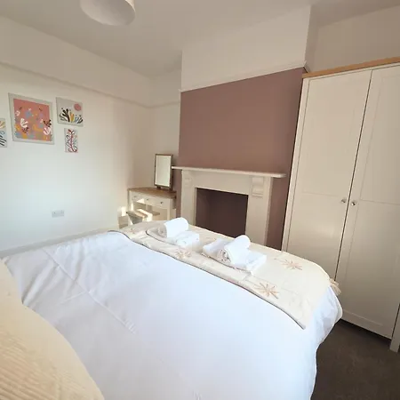 Casa vacanze Carlton House 3 Bedroom House By Cliftonvalley Bristol