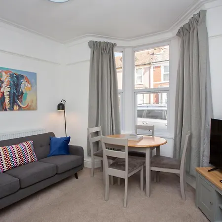 度假居 Carlton House 3 Bedroom House By Cliftonvalley