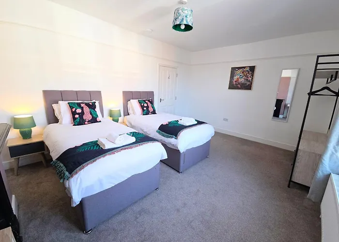 Dom wakacyjny Carlton House 3 Bedroom House By Cliftonvalley