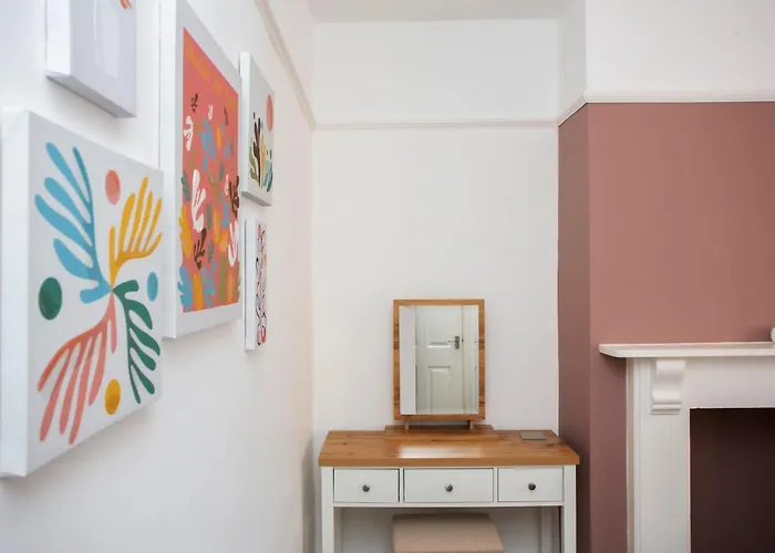 Dom wakacyjny Carlton House 3 Bedroom House By Cliftonvalley