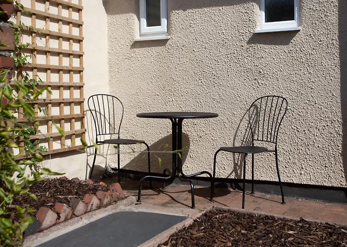 Dom wakacyjny Carlton House 3 Bedroom House By Cliftonvalley