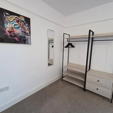 Carlton House 3 Bedroom House By Cliftonvalley